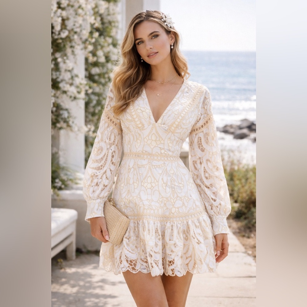 ASOS Design White Cream Lace Mini Dress US 4 Long Sleeve V Neck Romantic NWT